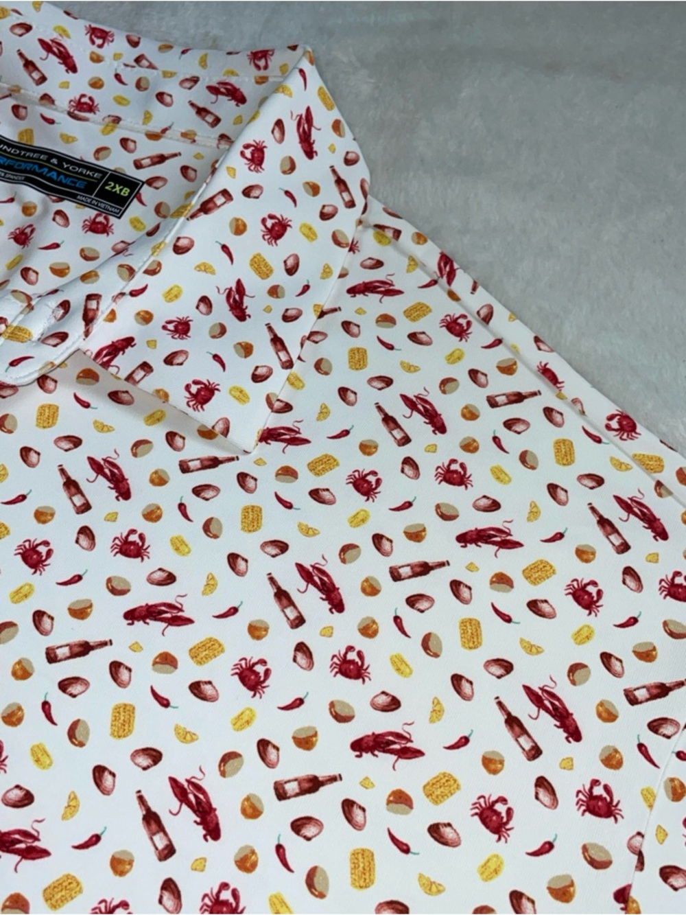 Roundtree & Yorke White Polo with Red and Yellow Seafood Print
